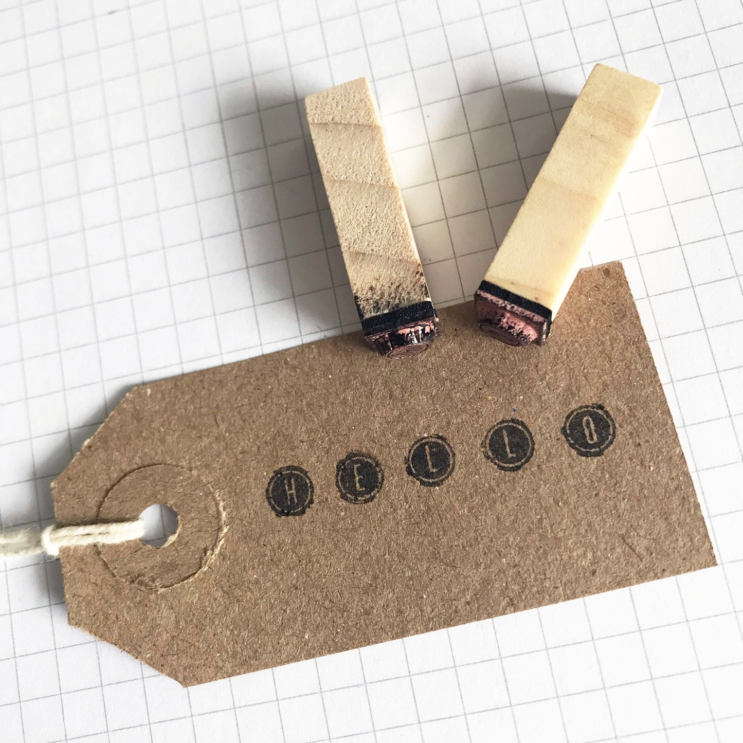 30 Vintage-Inspired Recycled Brown Kraft Card Rustic Luggage Tags | 70mm x 35mm | Reinforced Ring Tag With String | Price Name Tags - SweetpeaStore