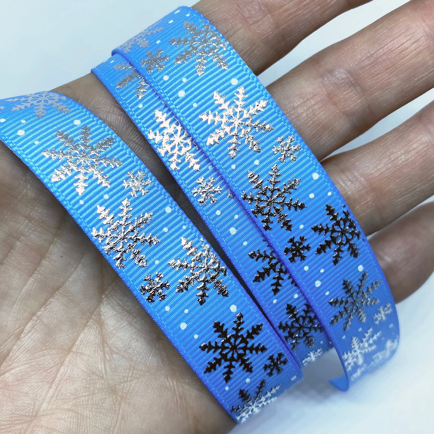 Snowflake Grosgrain Ribbon Blue or White Silver Metallic 16mm or 22m | Wrapping - SweetpeaStore
