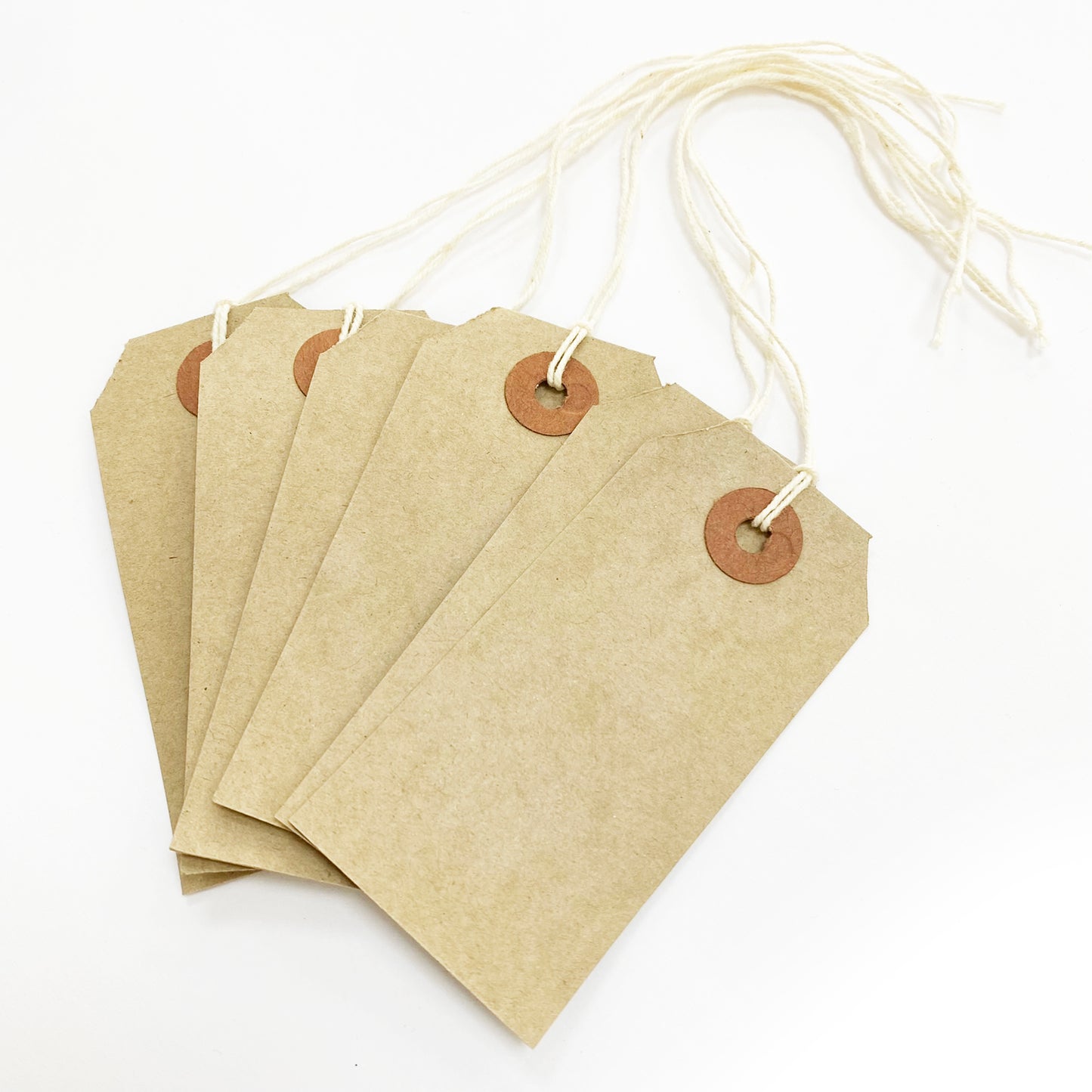 Brown Kraft Card Rustic Luggage Tags | 30 Vintage-Inspired Recycled Tag | 82mm x 41mm | Reinforced Ring Tag With String - SweetpeaStore