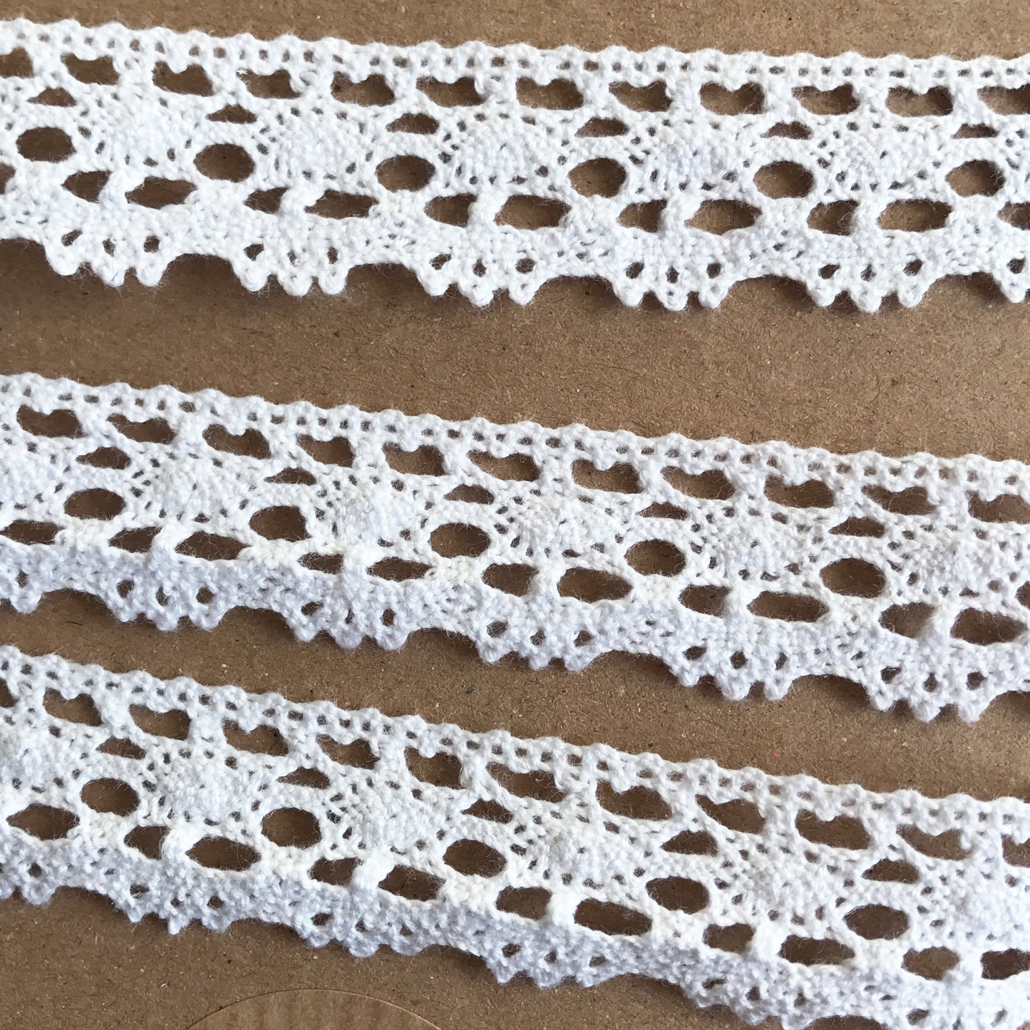 20mm 2cm Pretty White Lace Cotton Crochet Ribbon Trim | 1m - 20m Full Roll | Wedding Craft Sewing - SweetpeaStore