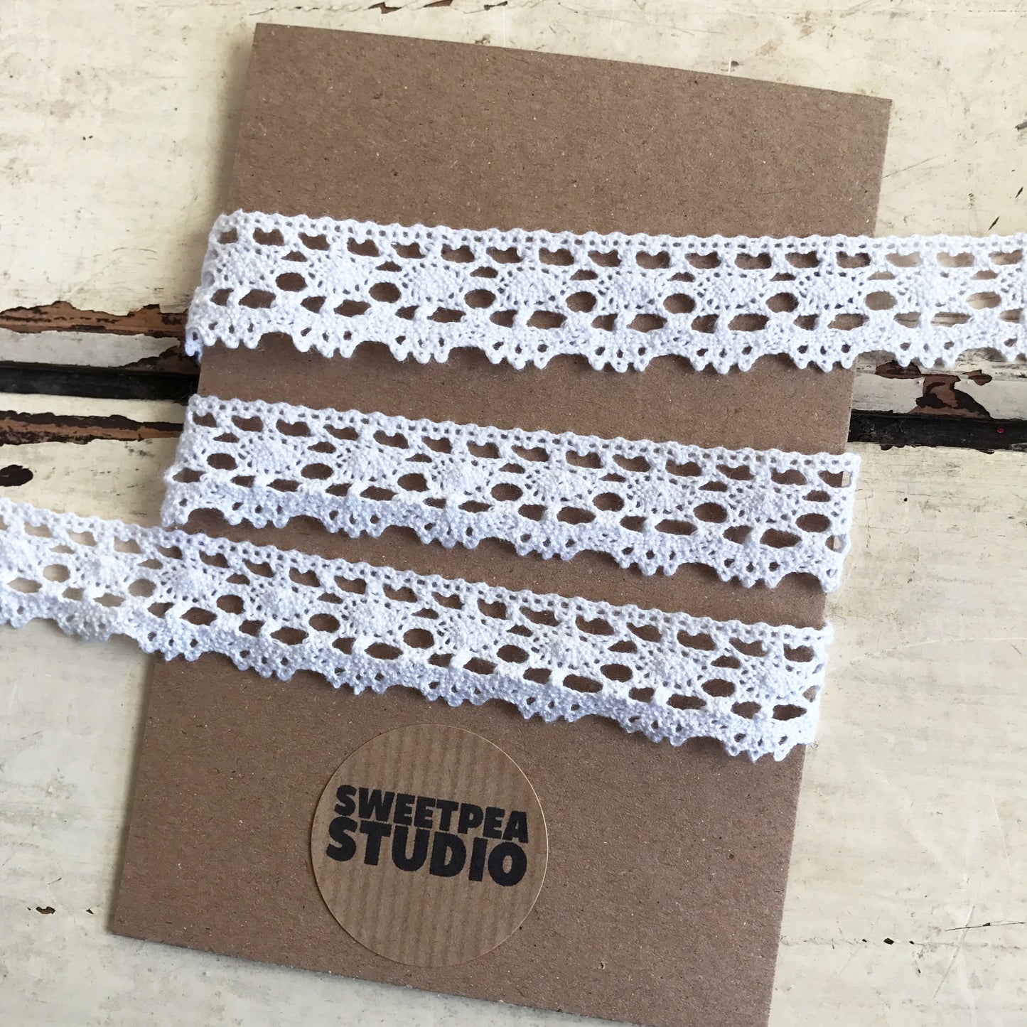 20mm 2cm Pretty White Lace Cotton Crochet Ribbon Trim | 1m - 20m Full Roll | Wedding Craft Sewing - SweetpeaStore