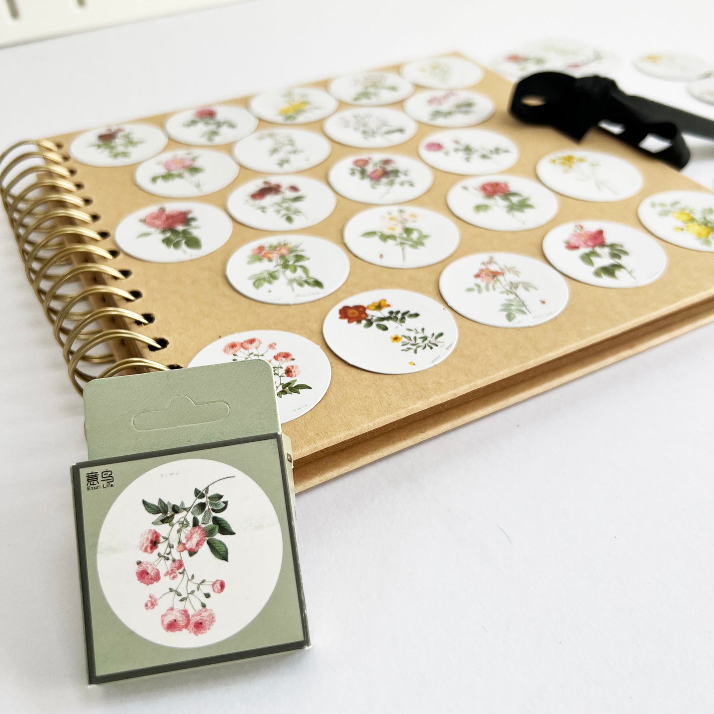 Round Flower Stickers | 46 Pretty Floral Vintage Flower Scrapbook Round Mini Box Stickers Collage Albums - SweetpeaStore
