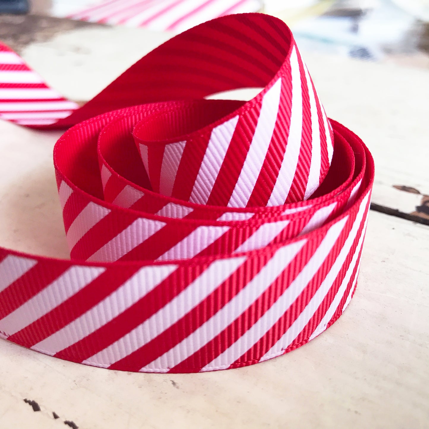 22mm Red & White Stripe Candy Cane Grosgrain Ribbon | Wrapping Craft Cards Decorations | Metre or 25m ROLL - SweetpeaStore