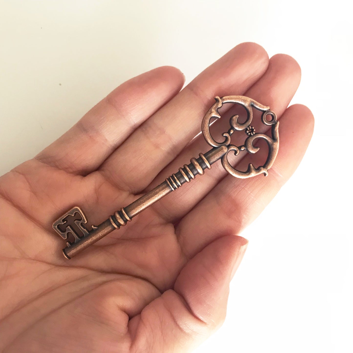 Metal Key Charm | Gold Silver Copper Gunmetal Grey 3cm x 8cm Vintage Santa Key - SweetpeaStore