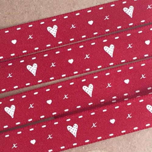 Red and White Ribbon Heart & Kisses | Valentine's Craft and Wrapping 15mm | Per Metre or Full 20m Roll - SweetpeaStore