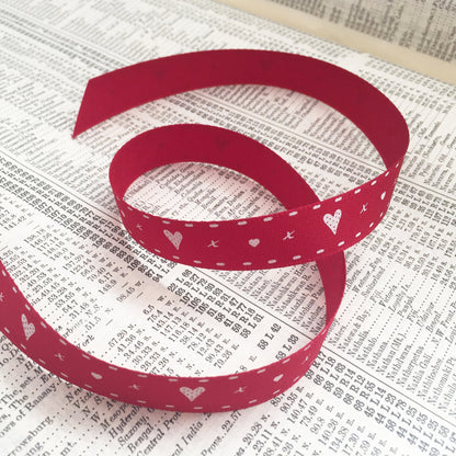 Red and White Ribbon Heart & Kisses | Craft and Wrapping 15mm | Per Metre or Full 20m Roll - SweetpeaStore